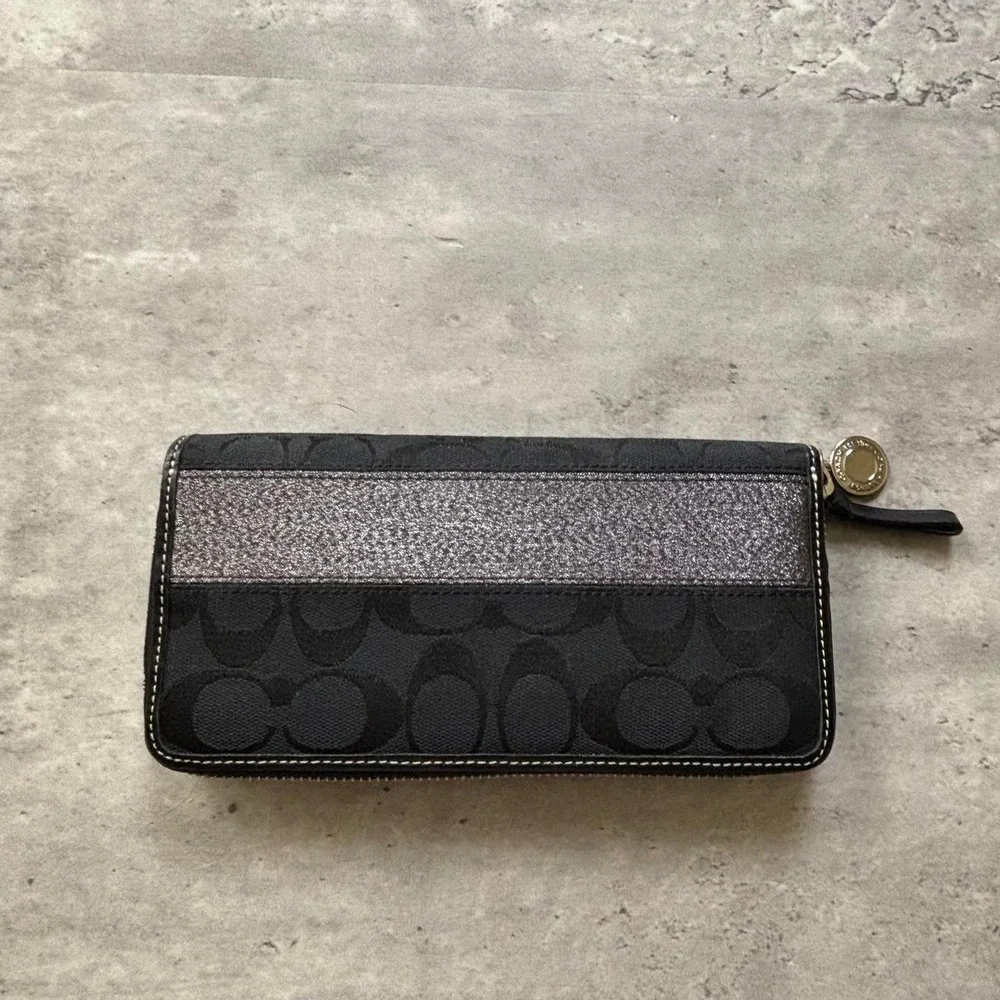 Coach authentic anniversary